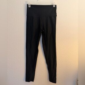 Aerie Women’s Shiny Black Leggings